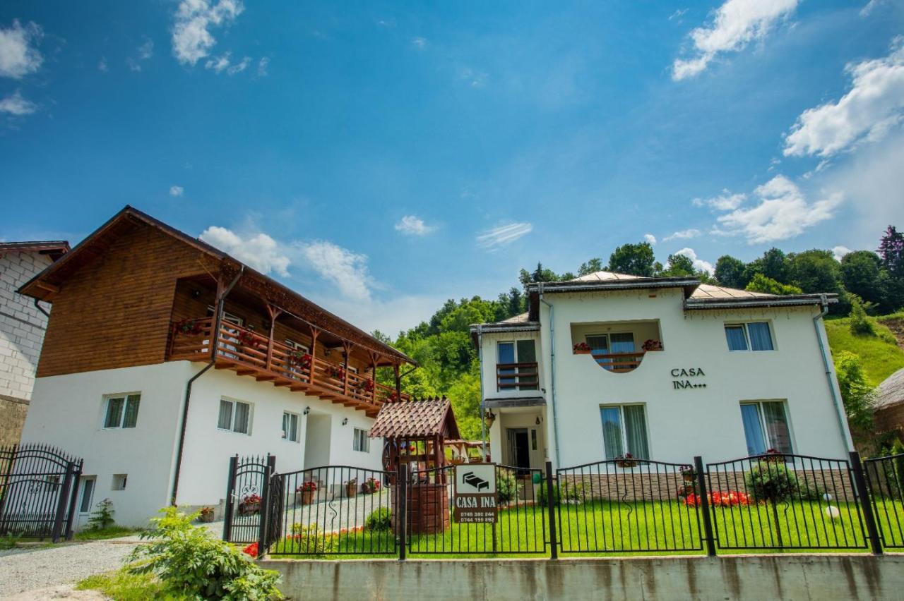 Hotel Casa Ina Moisei Esterno foto